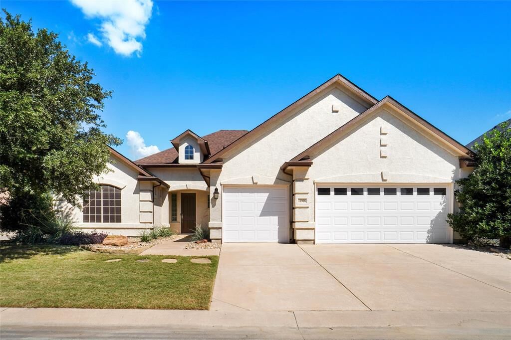 Photo de la propriété:  11908 Clemson Drive  TX 76207 