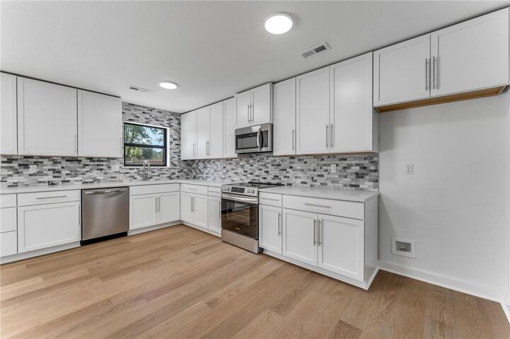 Property Photo:  2732 Highland Circle  AR 72756 