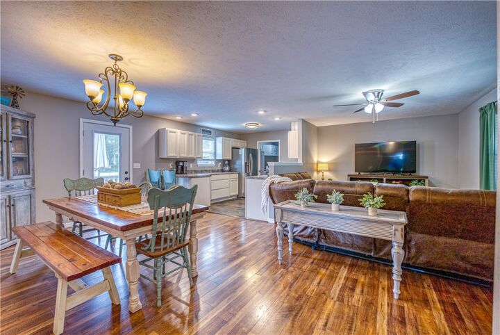 Property Photo:  1618 Crestwood Drive  AR 72601 