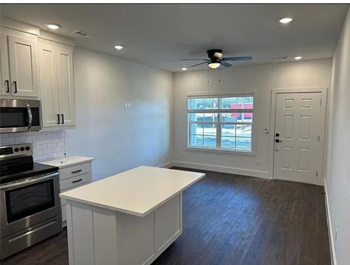 Property Photo:  503 S 7th Street  AR 72756 