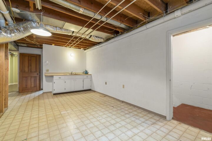 1227 E Hallock Hollow Road  Chillicothe IL 61523 photo