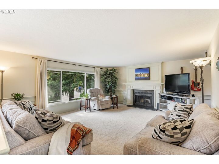 Property Photo:  6815 SE 114th Ave  OR 97266 