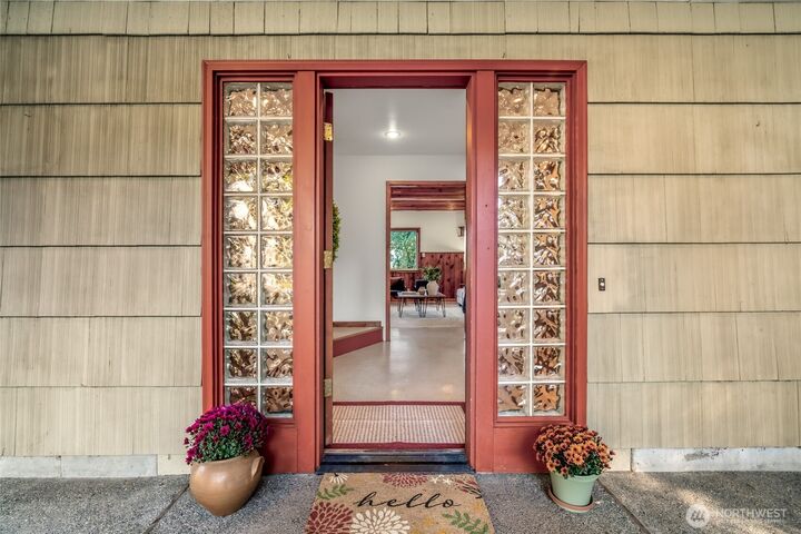 Property Photo:  2123 NE 177th Street  WA 98155 