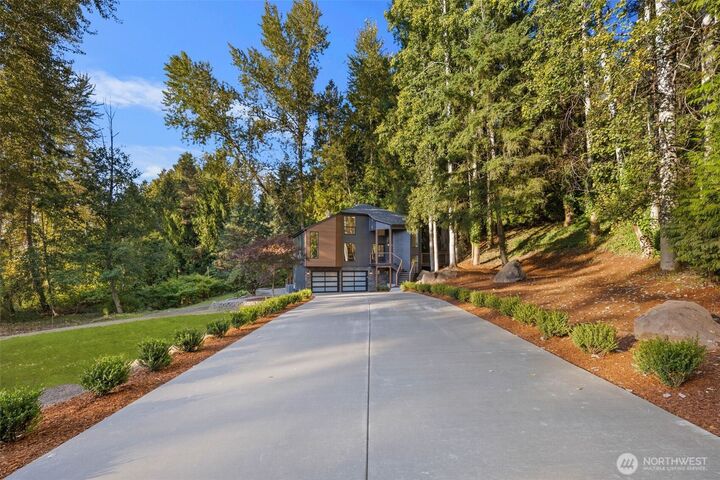 Property Photo: 14707 149th Avenue NE WA 98072