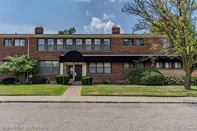 Property Photo:  25835 Woodward Avenue 101  MI 48067 