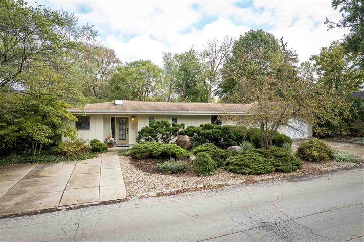 Property Photo: 809 SW 5th Street IN 47374