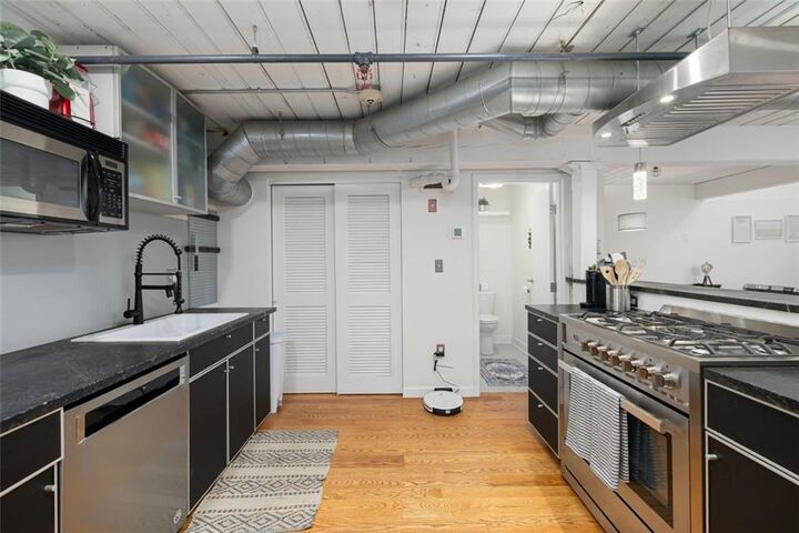 Property Photo:  10 Exchange Court 506  RI 02860 