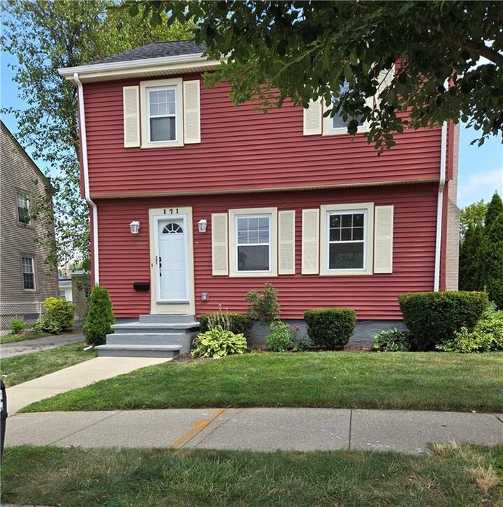 Property Photo:  171 Canton Street  RI 02908