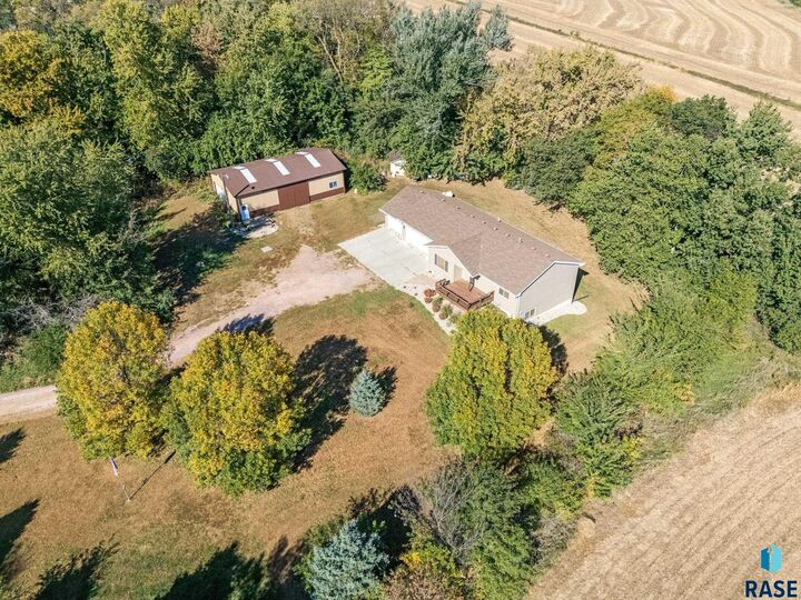 Property Photo: 47028 248th St SD 57022