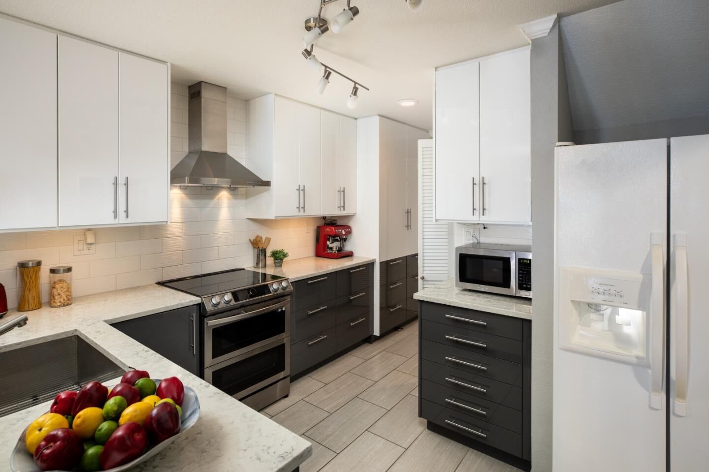 Property Photo:  1925 Winding Creek Court  CA 95148 