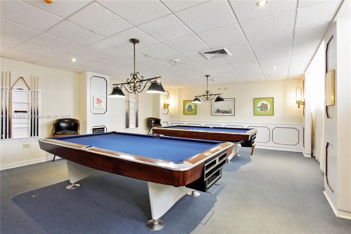 Property Photo:  5555 Collins Ave 10P  FL 33140 