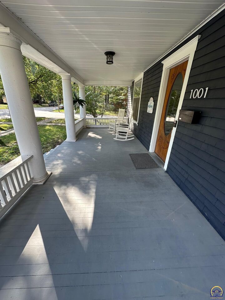 Property Photo: 1001 Market St KS 66801