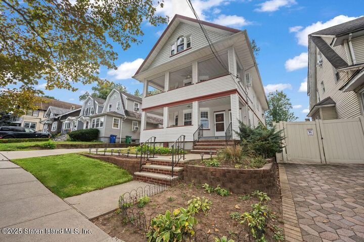 Property Photo: 354 Hoyt Avenue NY 10301