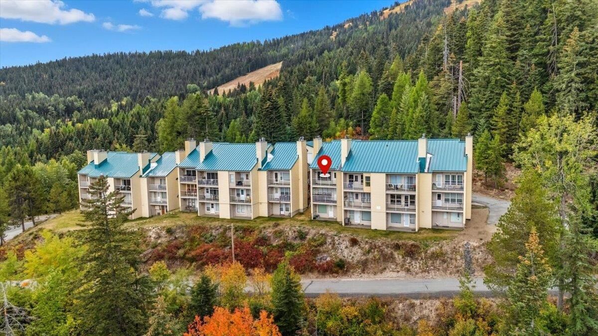 Property Photo:  28600 N Mt Spokane Park Dr 113 Vista Inn  WA 99021 