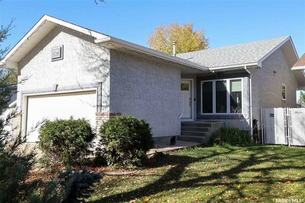 Photo de la propriété:  1234 Dover Avenue  SK S4R 0L4