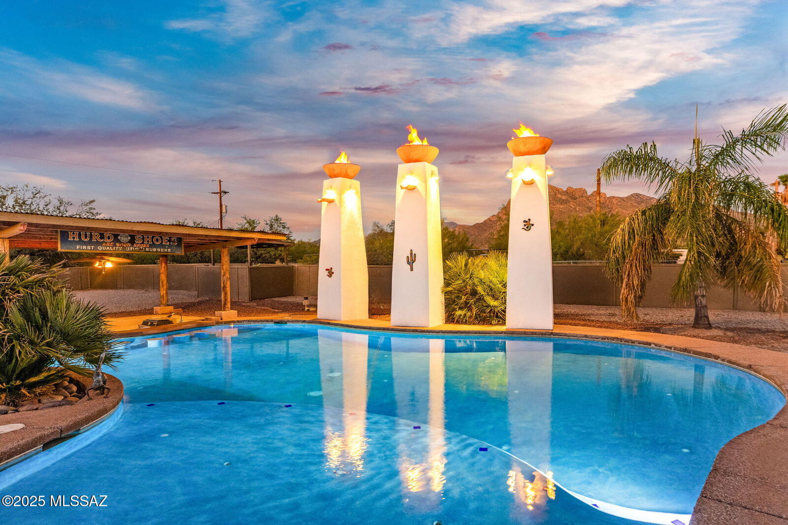 Property Photo:  8580 N Mulberry Drive  AZ 85704 