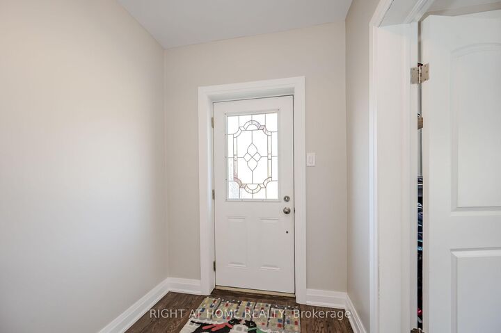 Photo de la propriété: 126 Poplar Avenue ON L7J 2E2