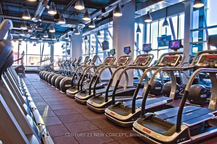 Property Photo: 388 Yonge Street 6109 ON M5B 0A5