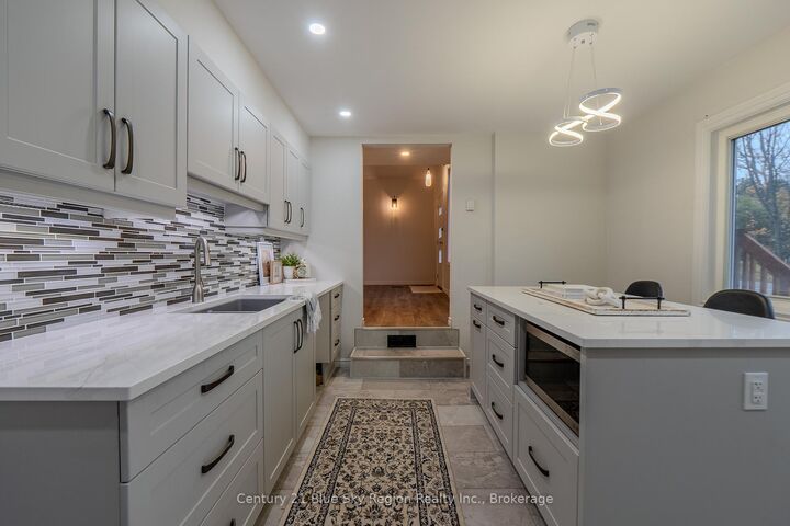 Photo de la propriété:  444 Lansdowne Street E  ON P0H 1H0 