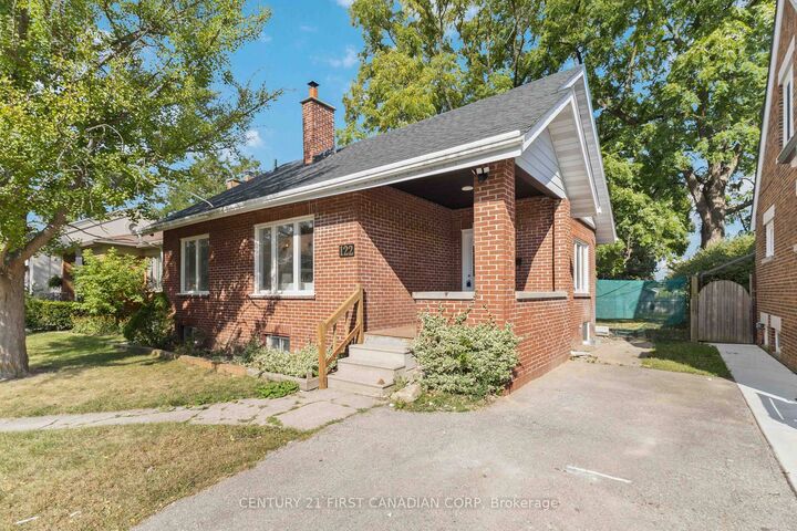 Property Photo: 122 Windsor Crescent ON N6C 1V8