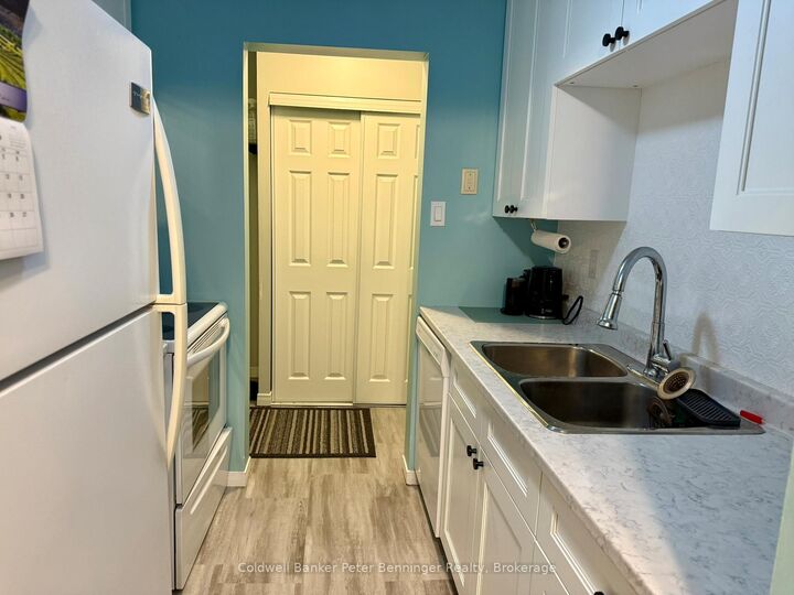 Property Photo: 5 Valleyside Drive 301 ON N0G 2V0