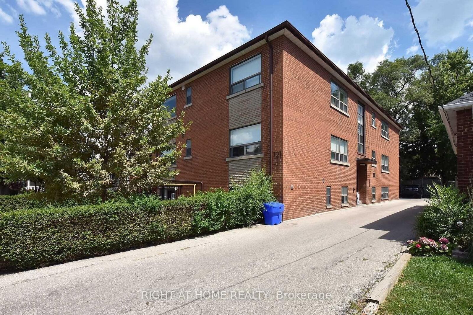 Property Photo: 121 Fourth Street ON M8V 2Y6