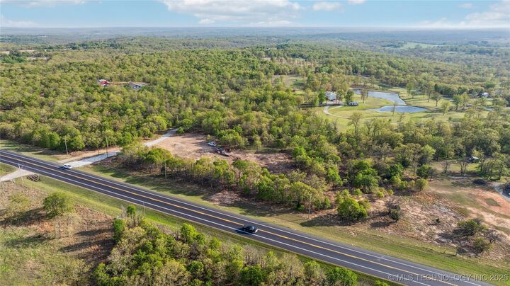 Property Photo:  32380 W Old Highway 33 Road  OK 74010 
