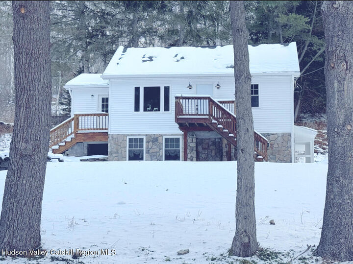 Property Photo:  7 Karlstadt  NY 12496 