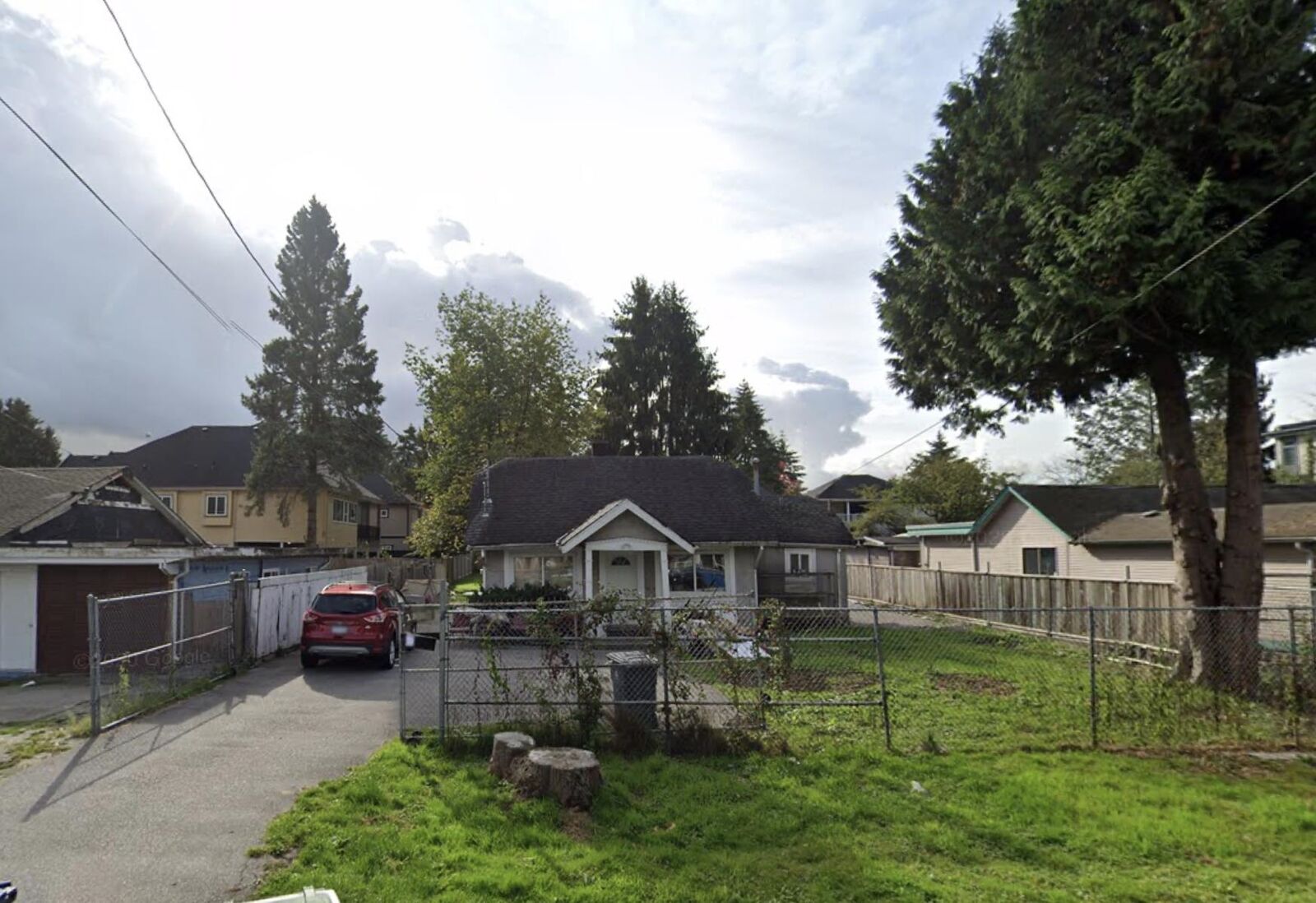 Property Photo: 13370 96 Avenue BC V3V 1Y4