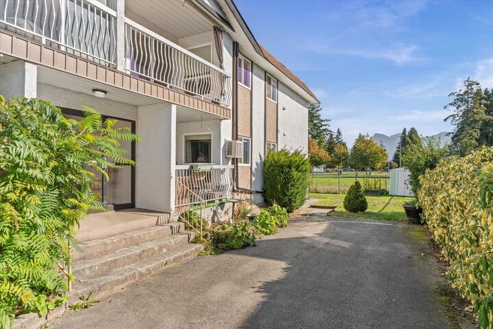 Photo de la propriété: 9516 Rotary Street 203 BC V2P 2W5