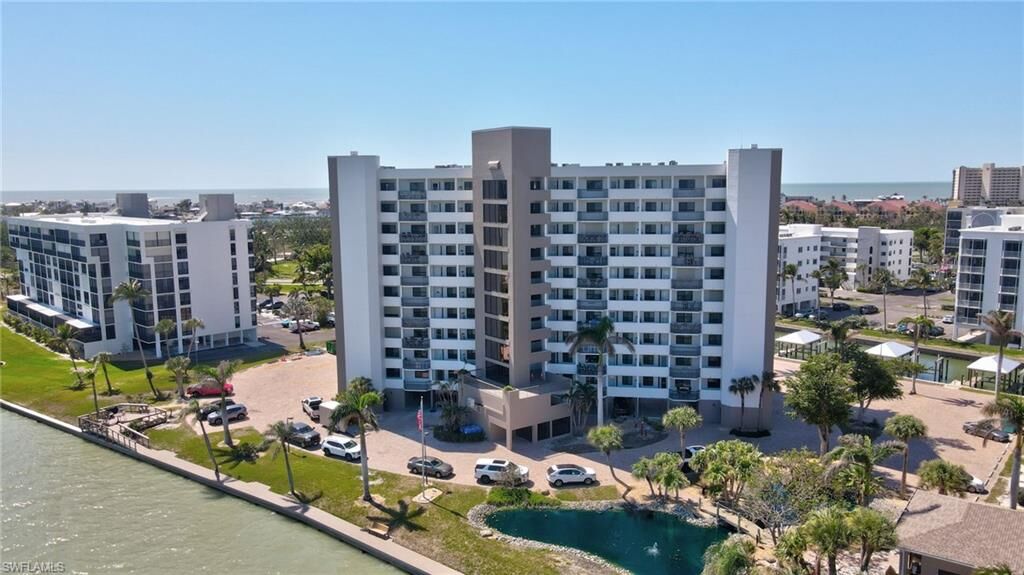 Property Photo:  4263 Bay Beach Ln 714  FL 33931 