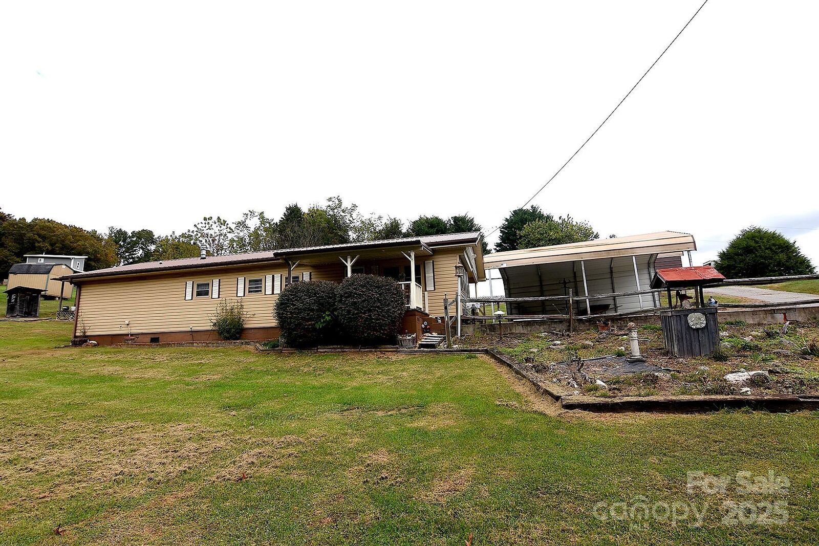Property Photo:  17 Mustang Lane  NC 28786 