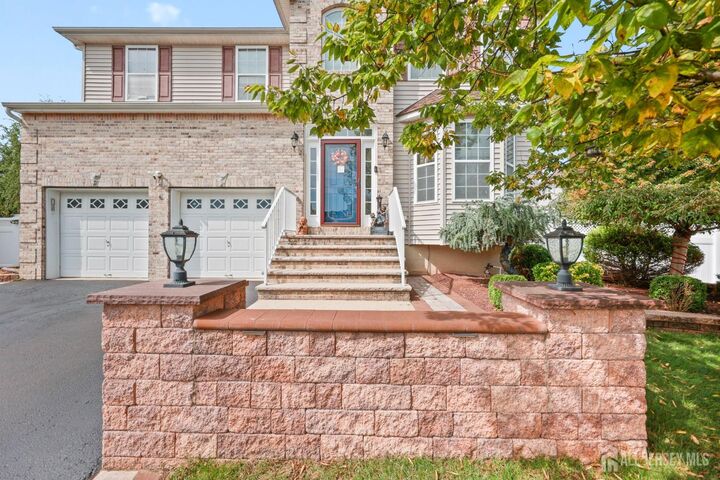 Property Photo:  60 Eddington Lane  NJ 08831 