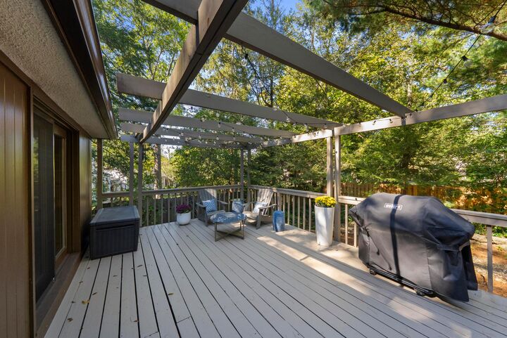 200 W Jeffrey Place  Columbus OH 43214 photo