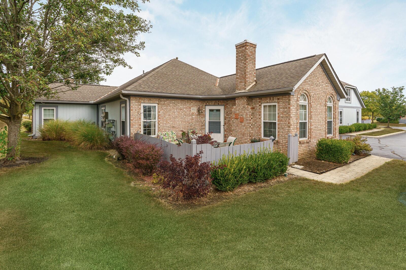 Property Photo: 3832 Falls Circle Drive OH 43026