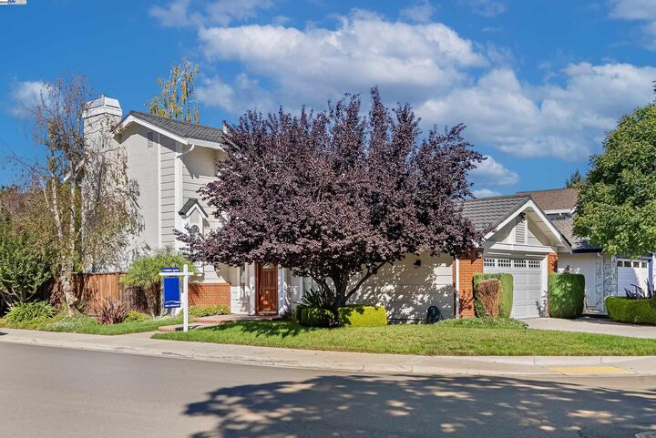Property Photo: 6083 Corte Montanas CA 94566