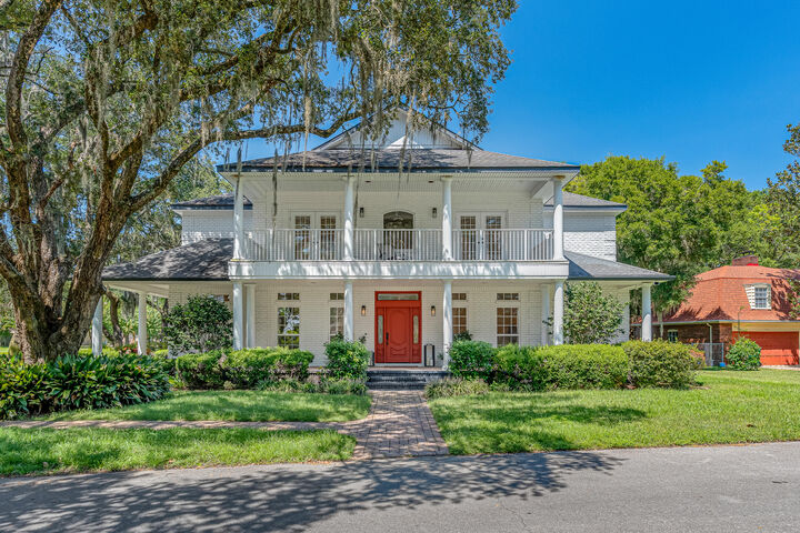 Property Photo: 111 Troy Circle FL 32547