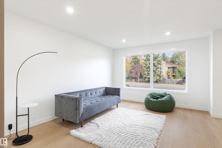Property Photo: 18031 96 Avenue NW AB T5T 2Z3