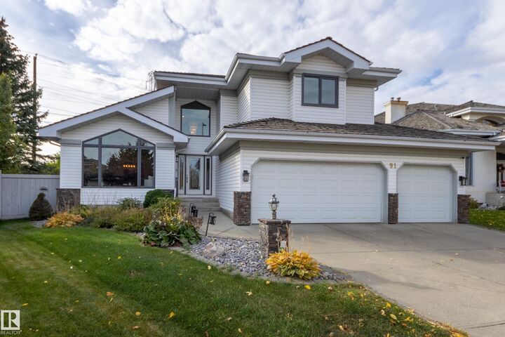 91 Cormack Crescent NW  Edmonton AB T6R 2E5 photo