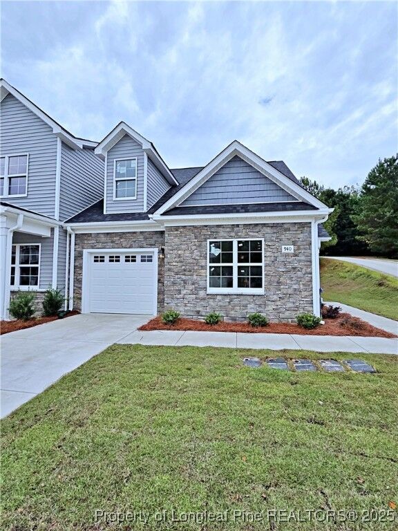 Property Photo: 940 Kensington Park Road NC 28311