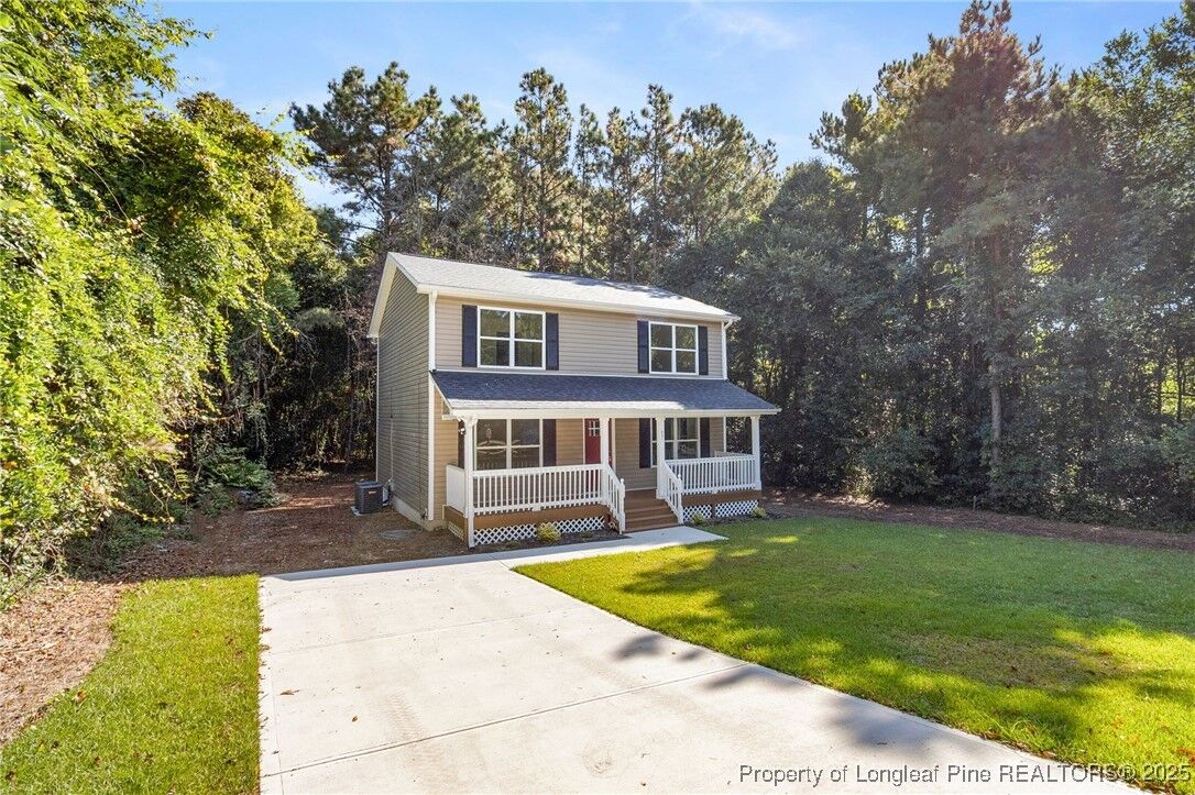 Property Photo: 931 W Connecticut Avenue NC 28387