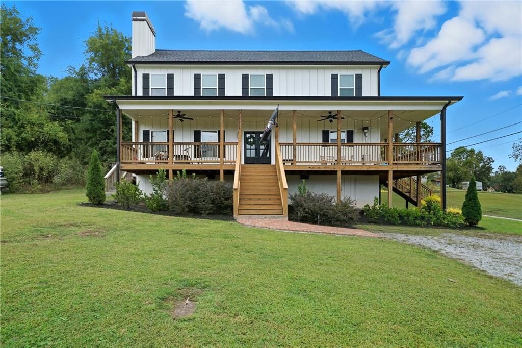 Property Photo: 204 North Avenue GA 30151
