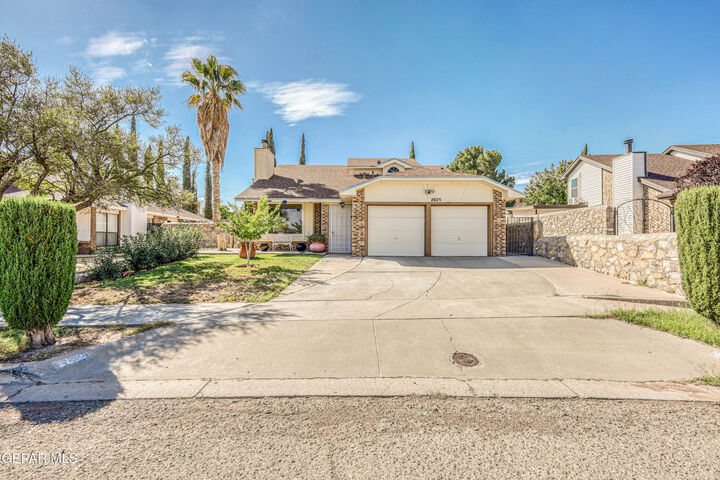 Property Photo:  2025 Ralph Janes Place  TX 79936 