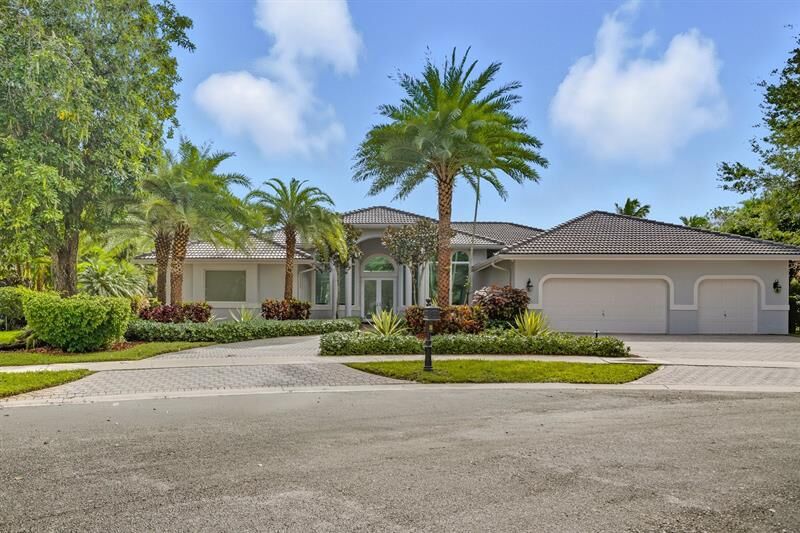 Property Photo: 2906 Medinah FL 33332