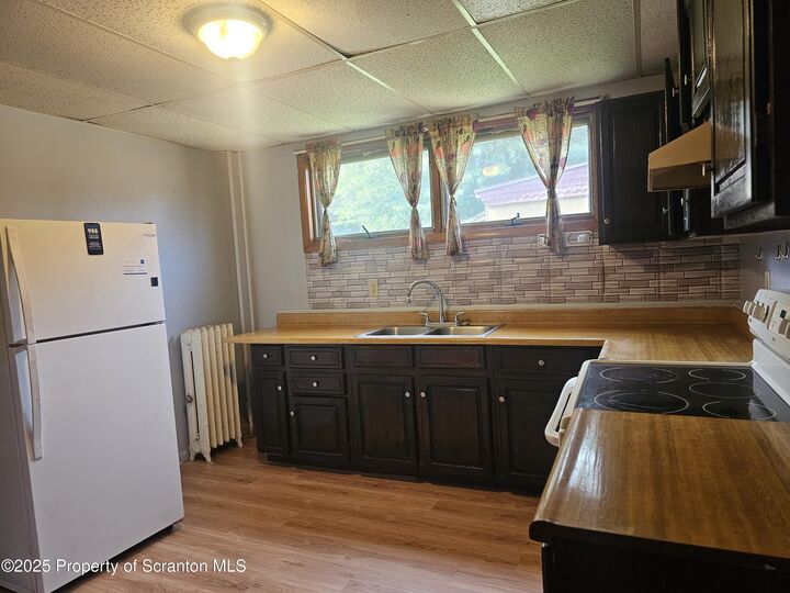 Property Photo:  510 Front Street 1E  PA 18505 