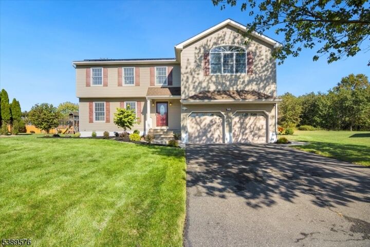 710 Whitenack Ct  Hillsborough Twp. NJ 08844 photo