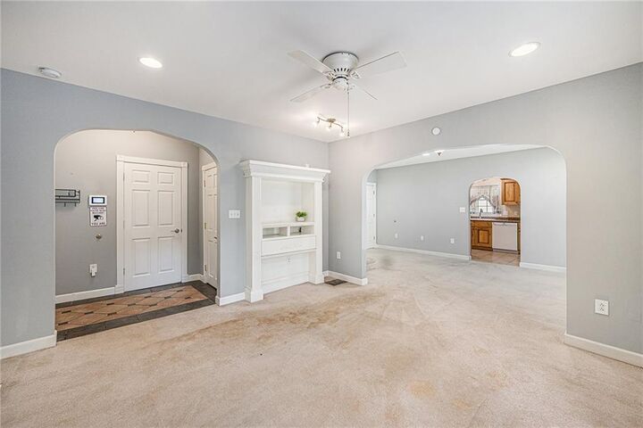 Property Photo:  614 S 7th Street  KS 66002 