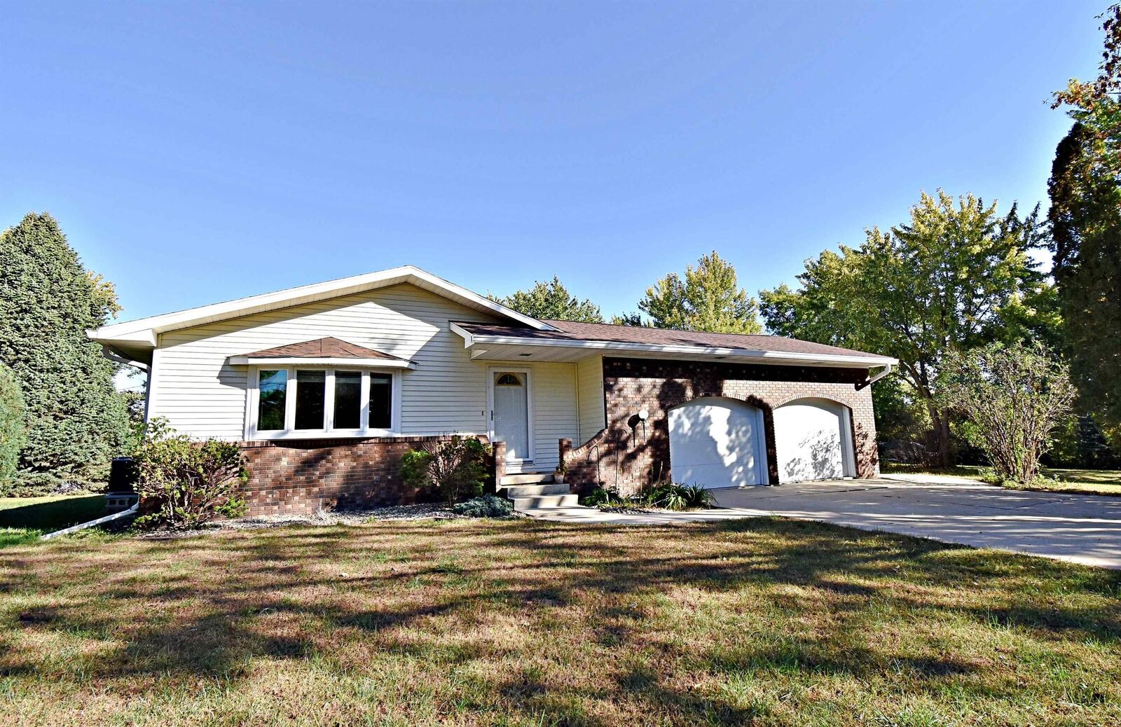 Property Photo:  206 8th St. S.w.  IA 50644 