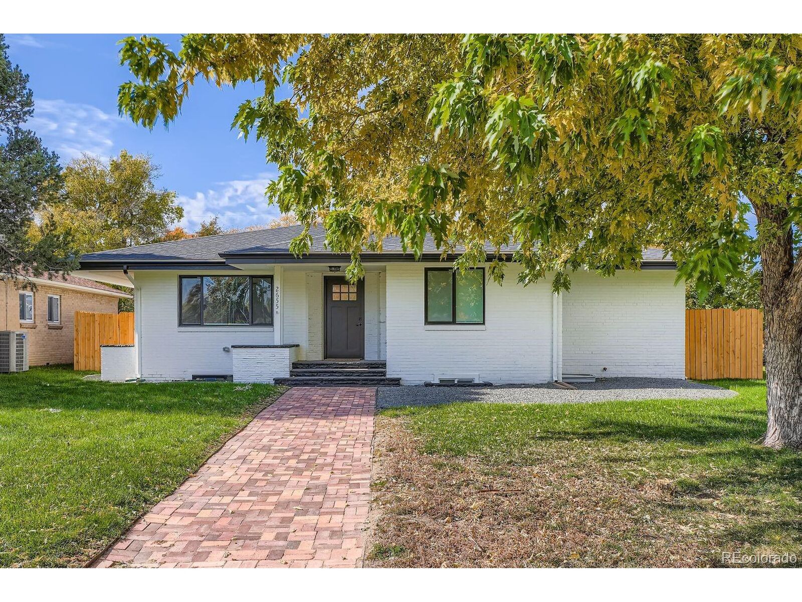 Property Photo: 2655 Monaco Pkwy CO 80207