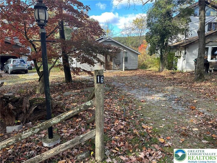 16 Grove Road  Northampton Borough PA 18067 photo